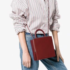 BUILDING BLOCK Box in Wine